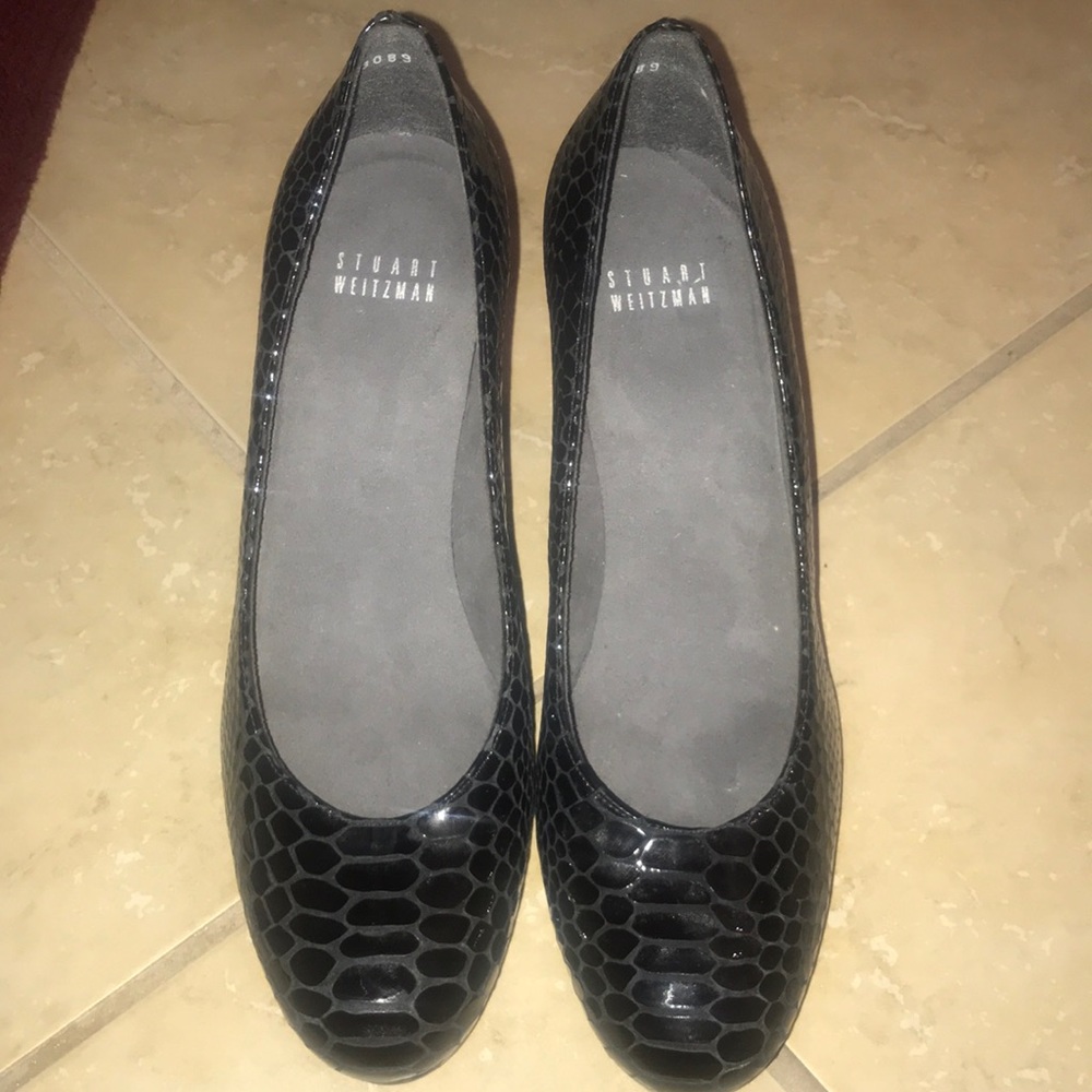 Stuart Weitzman pumps